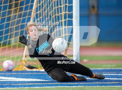Thumbnail 1 in Birmingham vs. El Camino Real (CIFLACS Div-1 Quarterfinal) photogallery.