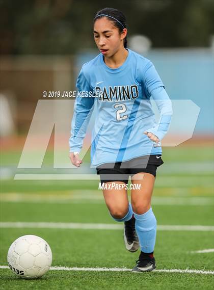 Thumbnail 3 in Birmingham vs. El Camino Real (CIFLACS Div-1 Quarterfinal) photogallery.