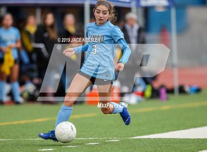 Thumbnail 3 in Birmingham vs. El Camino Real (CIFLACS Div-1 Quarterfinal) photogallery.