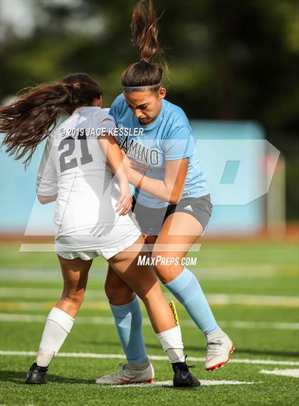 Thumbnail 2 in Birmingham vs. El Camino Real (CIFLACS Div-1 Quarterfinal) photogallery.
