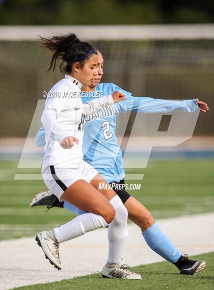 Thumbnail 1 in Birmingham vs. El Camino Real (CIFLACS Div-1 Quarterfinal) photogallery.