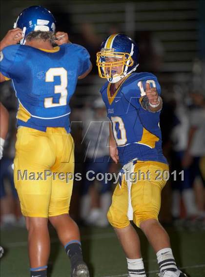 Thumbnail 3 in Aptos vs. Del Campo (Battle at the Capital) photogallery.