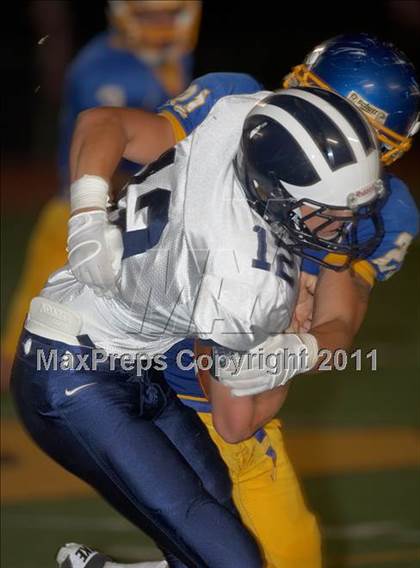 Thumbnail 3 in Aptos vs. Del Campo (Battle at the Capital) photogallery.