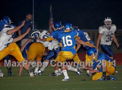 Thumbnail 1 in Aptos vs. Del Campo (Battle at the Capital) photogallery.