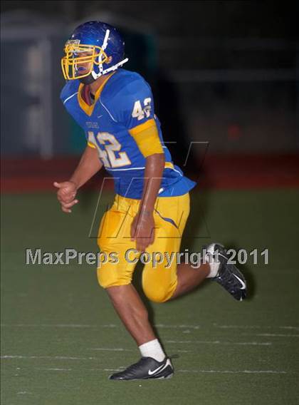 Thumbnail 1 in Aptos vs. Del Campo (Battle at the Capital) photogallery.