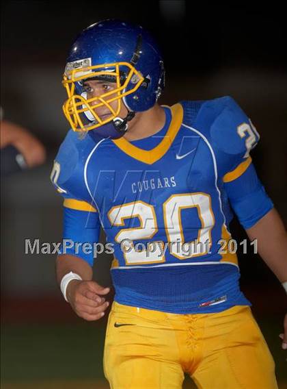 Thumbnail 3 in Aptos vs. Del Campo (Battle at the Capital) photogallery.