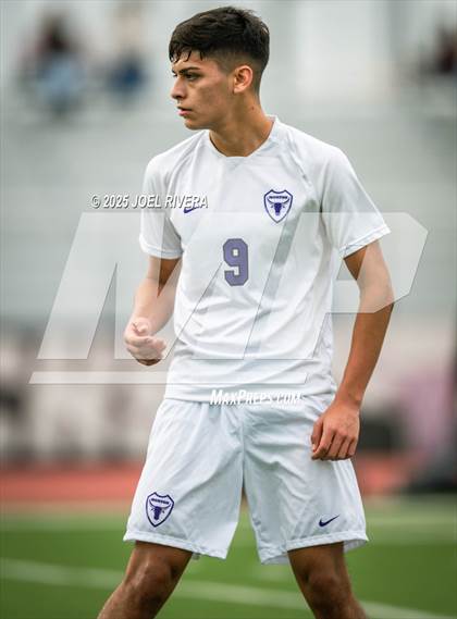 Thumbnail 2 in Victoria East vs. Morton Ranch photogallery.