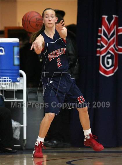 Thumbnail 3 in Dublin vs. Bishop O'Dowd (CIF NCS D3 Final) photogallery.