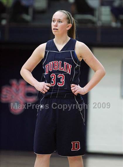 Thumbnail 3 in Dublin vs. Bishop O'Dowd (CIF NCS D3 Final) photogallery.