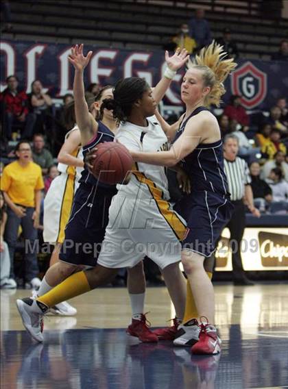 Thumbnail 3 in Dublin vs. Bishop O'Dowd (CIF NCS D3 Final) photogallery.