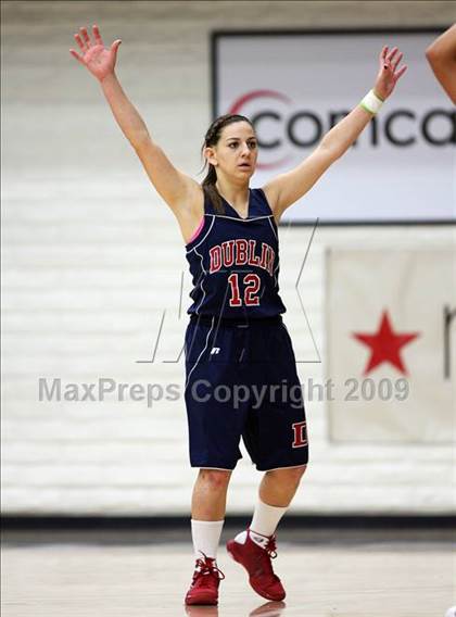 Thumbnail 2 in Dublin vs. Bishop O'Dowd (CIF NCS D3 Final) photogallery.