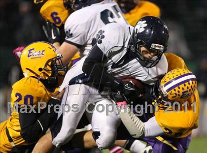 Thumbnail 3 in Mendon/Sutherland vs. East (Section 5 Class AA Semifinal) photogallery.