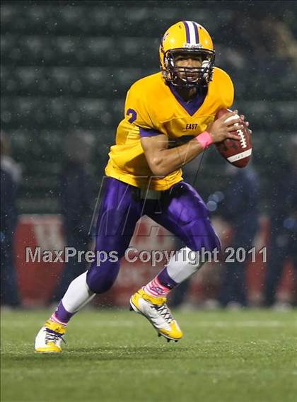 Thumbnail 1 in Mendon/Sutherland vs. East (Section 5 Class AA Semifinal) photogallery.