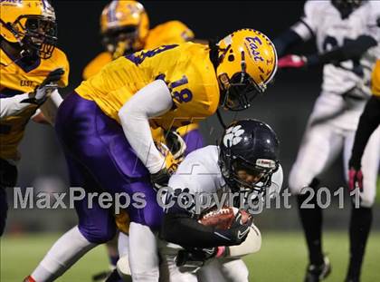 Thumbnail 3 in Mendon/Sutherland vs. East (Section 5 Class AA Semifinal) photogallery.