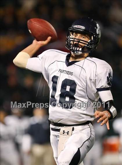 Thumbnail 3 in Mendon/Sutherland vs. East (Section 5 Class AA Semifinal) photogallery.