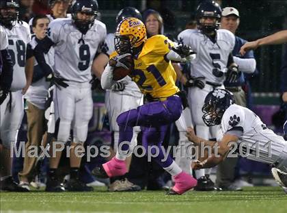Thumbnail 3 in Mendon/Sutherland vs. East (Section 5 Class AA Semifinal) photogallery.