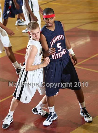 Thumbnail 3 in Bishop O'Dowd vs. Leuzinger (MaxPreps Holiday Classic) photogallery.