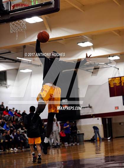 Thumbnail 2 in Bishop Loughlin vs. Archbishop Molloy (Catholic Class AA - Brooklyn/Queens Final) photogallery.