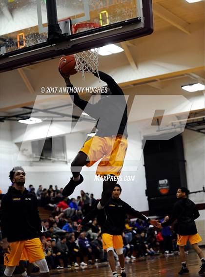 Thumbnail 2 in Bishop Loughlin vs. Archbishop Molloy (Catholic Class AA - Brooklyn/Queens Final) photogallery.