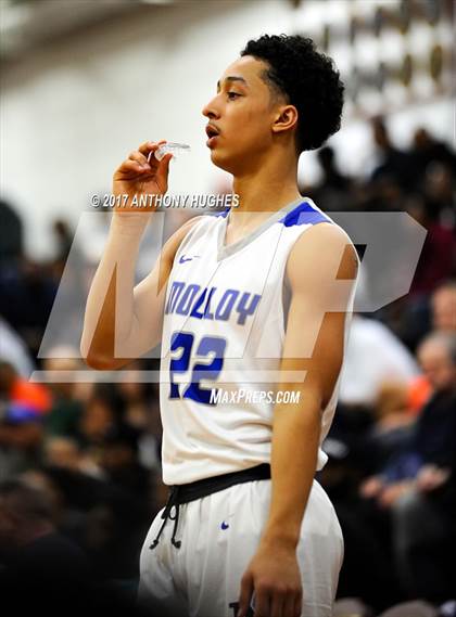 Thumbnail 3 in Bishop Loughlin vs. Archbishop Molloy (Catholic Class AA - Brooklyn/Queens Final) photogallery.