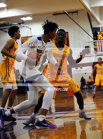 Thumbnail 2 in Bishop Loughlin vs. Archbishop Molloy (Catholic Class AA - Brooklyn/Queens Final) photogallery.