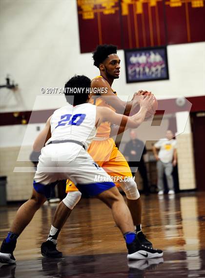 Thumbnail 3 in Bishop Loughlin vs. Archbishop Molloy (Catholic Class AA - Brooklyn/Queens Final) photogallery.