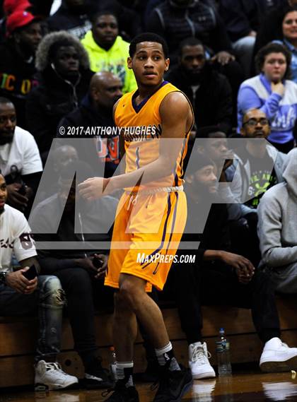 Thumbnail 2 in Bishop Loughlin vs. Archbishop Molloy (Catholic Class AA - Brooklyn/Queens Final) photogallery.