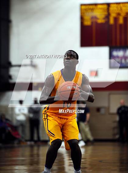 Thumbnail 2 in Bishop Loughlin vs. Archbishop Molloy (Catholic Class AA - Brooklyn/Queens Final) photogallery.