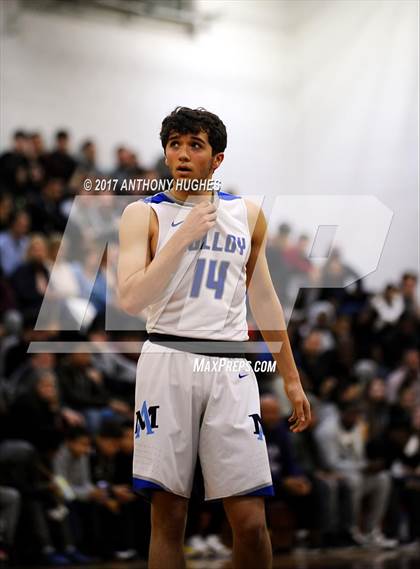 Thumbnail 2 in Bishop Loughlin vs. Archbishop Molloy (Catholic Class AA - Brooklyn/Queens Final) photogallery.