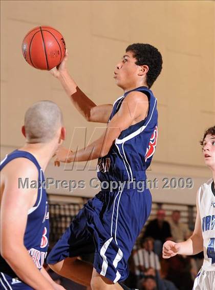 Thumbnail 2 in Wilton Christian vs. Sacramento Waldorf (Waves Invitational) photogallery.
