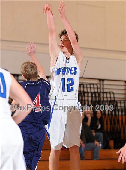 Thumbnail 1 in Wilton Christian vs. Sacramento Waldorf (Waves Invitational) photogallery.