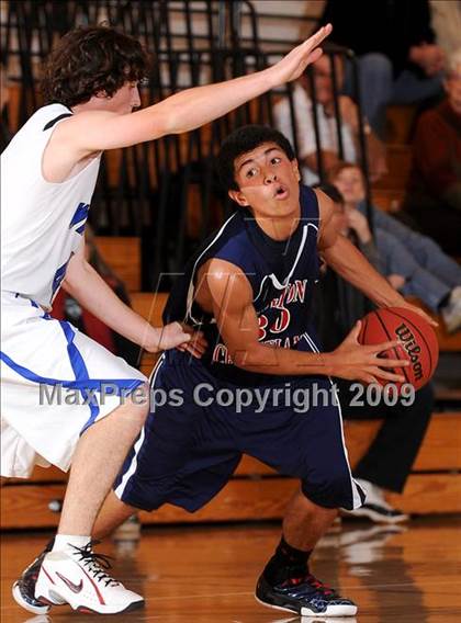Thumbnail 1 in Wilton Christian vs. Sacramento Waldorf (Waves Invitational) photogallery.
