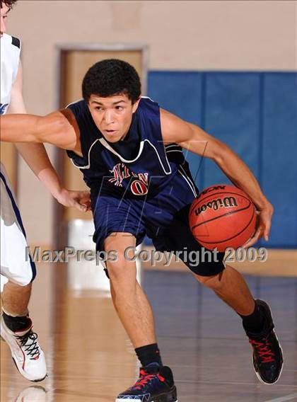 Thumbnail 1 in Wilton Christian vs. Sacramento Waldorf (Waves Invitational) photogallery.