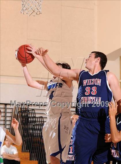 Thumbnail 1 in Wilton Christian vs. Sacramento Waldorf (Waves Invitational) photogallery.