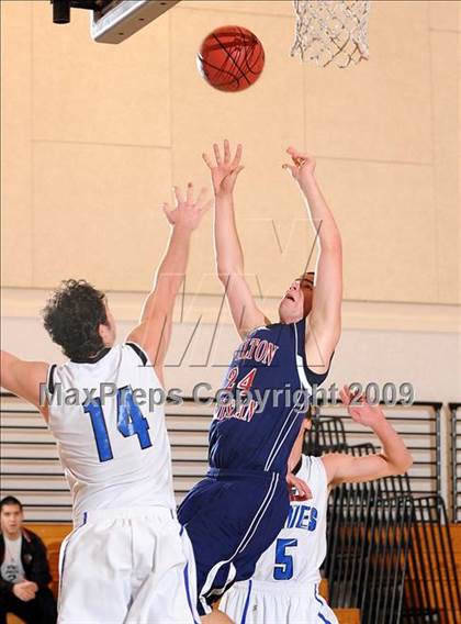 Thumbnail 1 in Wilton Christian vs. Sacramento Waldorf (Waves Invitational) photogallery.