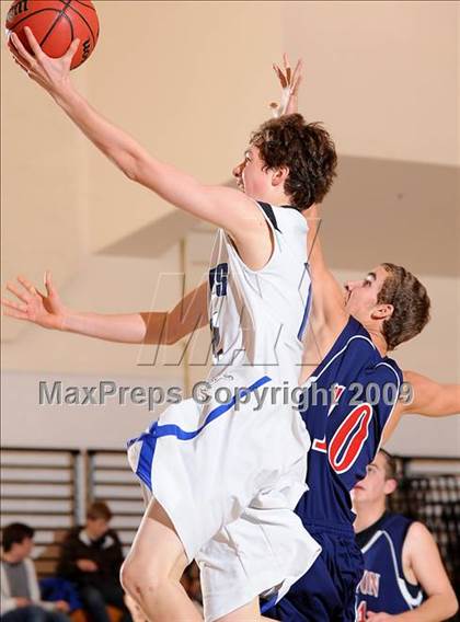 Thumbnail 2 in Wilton Christian vs. Sacramento Waldorf (Waves Invitational) photogallery.