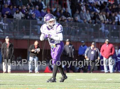 Thumbnail 3 in Curtis vs. Tottenville (PSAL Championship Division Final) photogallery.
