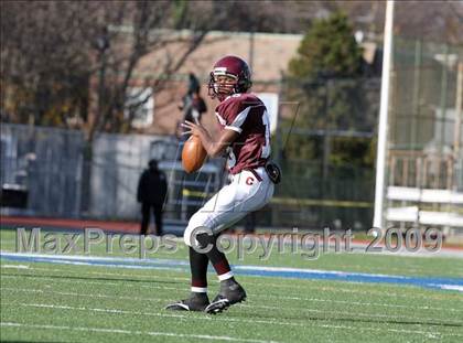 Thumbnail 2 in Curtis vs. Tottenville (PSAL Championship Division Final) photogallery.