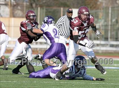 Thumbnail 3 in Curtis vs. Tottenville (PSAL Championship Division Final) photogallery.