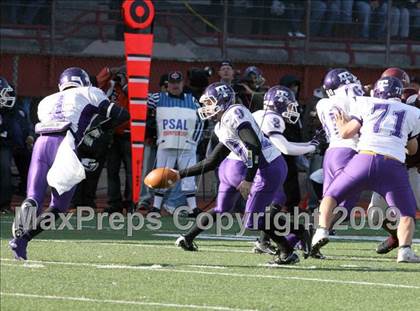 Thumbnail 2 in Curtis vs. Tottenville (PSAL Championship Division Final) photogallery.