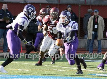 Thumbnail 3 in Curtis vs. Tottenville (PSAL Championship Division Final) photogallery.