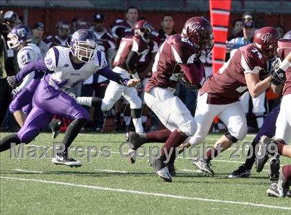 Thumbnail 3 in Curtis vs. Tottenville (PSAL Championship Division Final) photogallery.