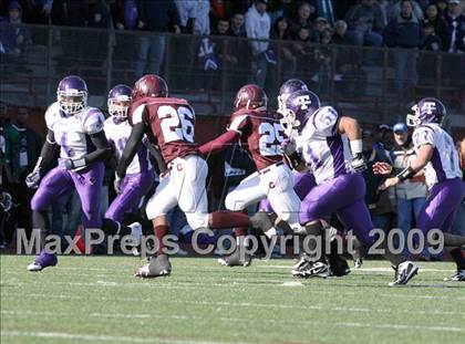 Thumbnail 1 in Curtis vs. Tottenville (PSAL Championship Division Final) photogallery.
