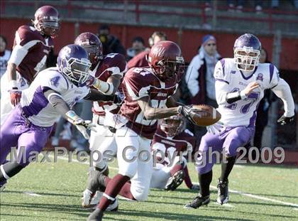 Thumbnail 3 in Curtis vs. Tottenville (PSAL Championship Division Final) photogallery.