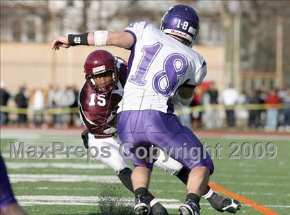 Thumbnail 2 in Curtis vs. Tottenville (PSAL Championship Division Final) photogallery.