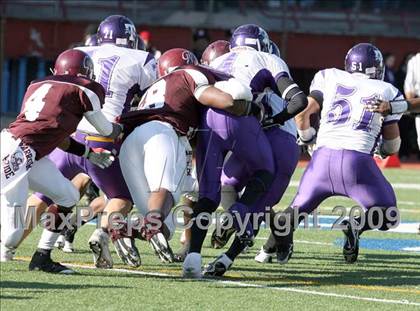 Thumbnail 2 in Curtis vs. Tottenville (PSAL Championship Division Final) photogallery.