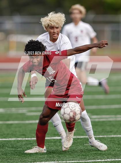 Thumbnail 3 in Flowery Branch vs Union Grove (GHSA 5A Quarterfinal) photogallery.