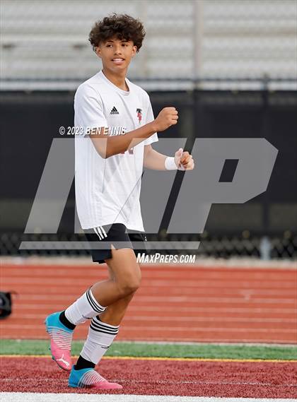 Thumbnail 2 in Flowery Branch vs Union Grove (GHSA 5A Quarterfinal) photogallery.