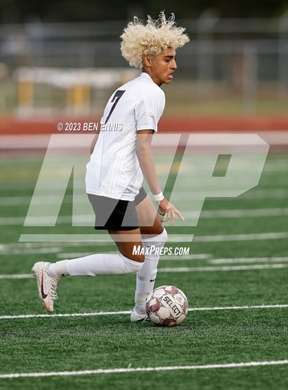 Thumbnail 2 in Flowery Branch vs Union Grove (GHSA 5A Quarterfinal) photogallery.
