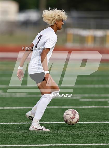 Thumbnail 1 in Flowery Branch vs Union Grove (GHSA 5A Quarterfinal) photogallery.